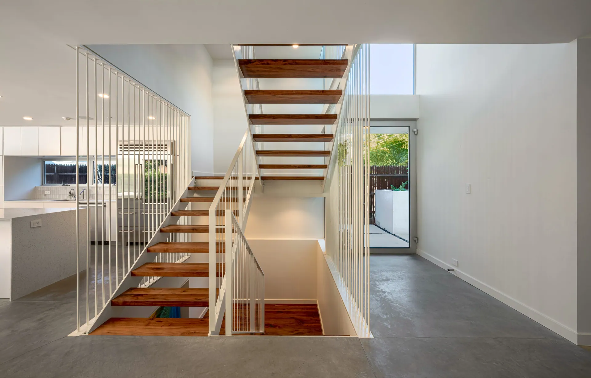 Entrada Drive Residence