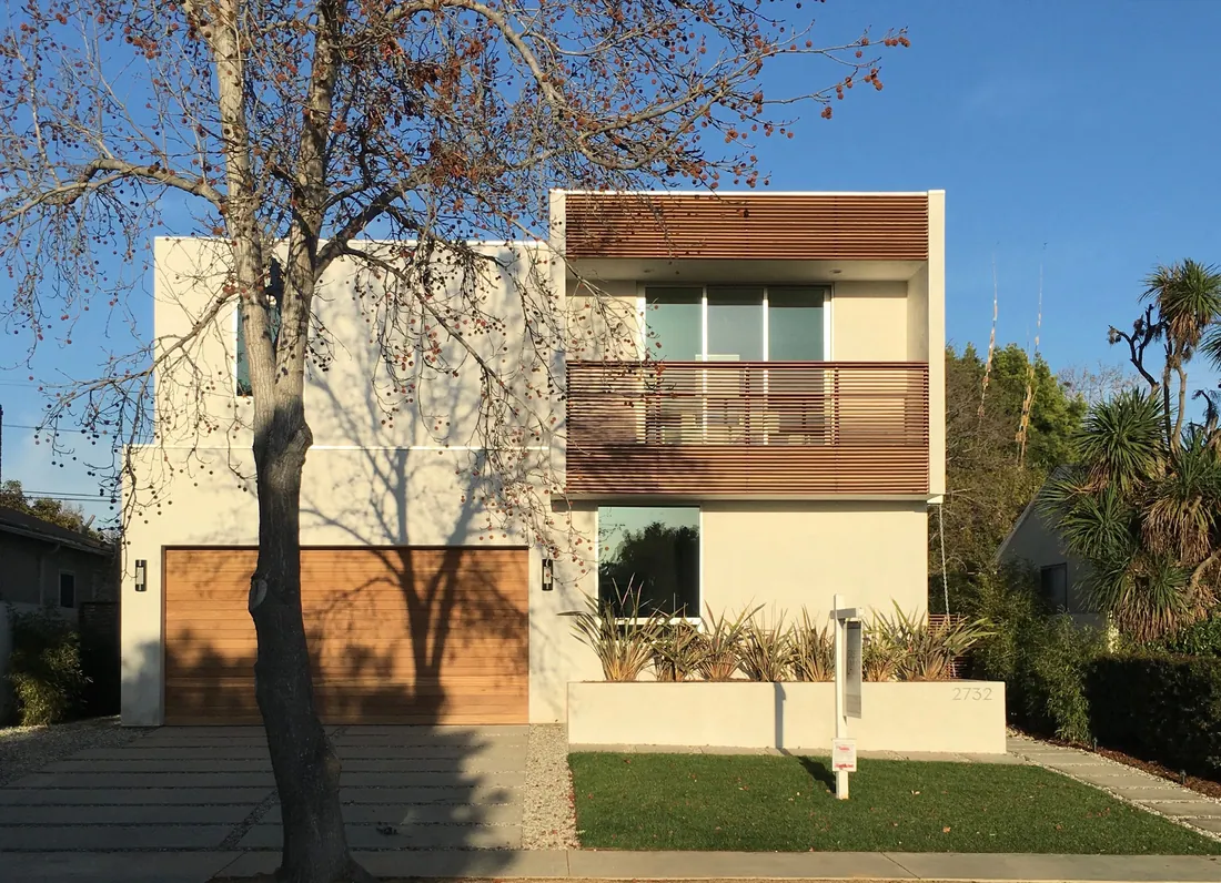 Kelton Avenue Residence